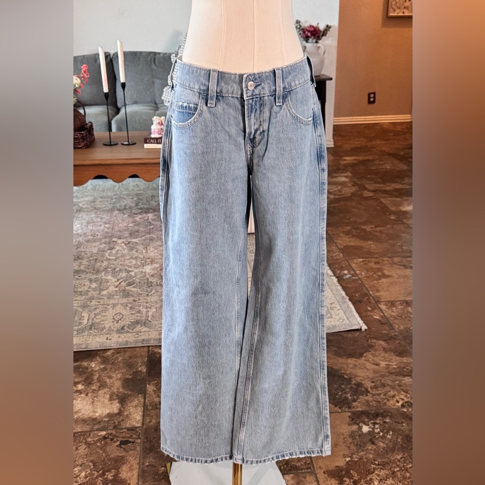 Hollister Light Blue Women's Jeans